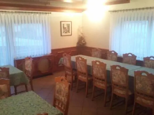 Guesthouse Češnar