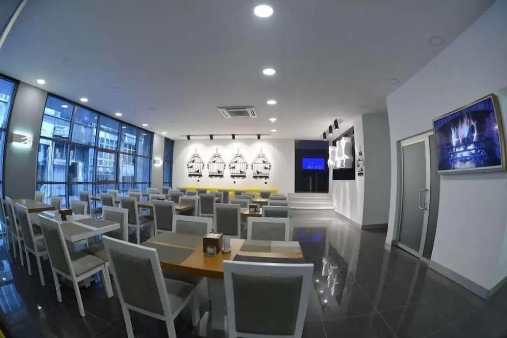 R S CİTY HoTEL