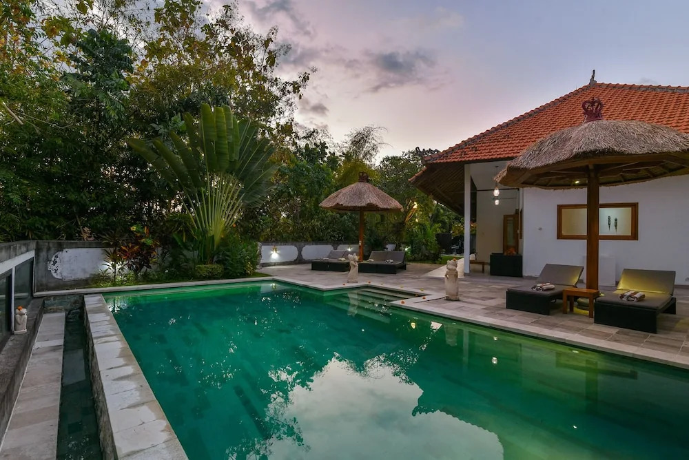 Villa Udara Lovina, Kalibukbuk