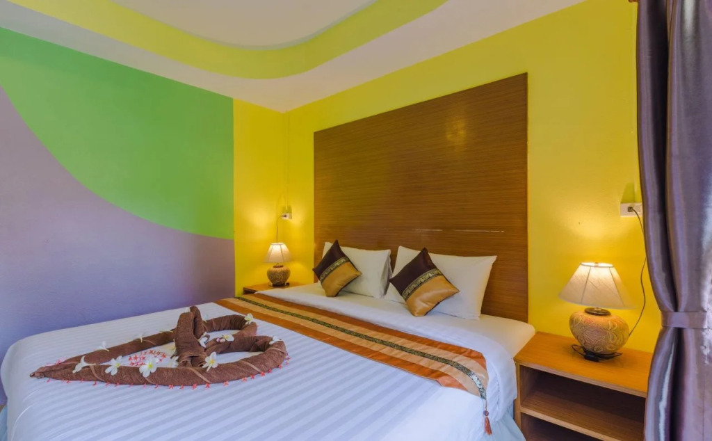 Lipe Beach Resort