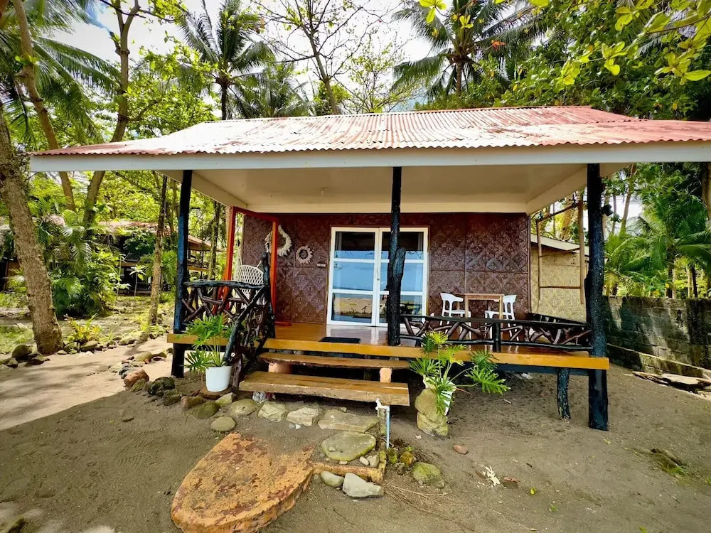 Playa del Fuego Camiguin Beach Hostel & Resort