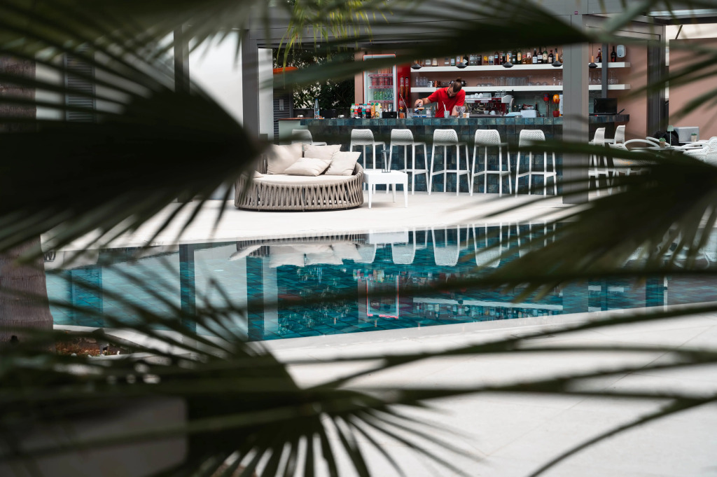 Flisvos Royal Hotel & Suites