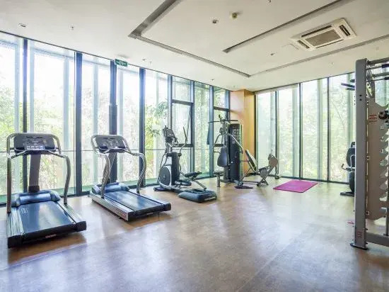 Mianmian Shanju·Parent-child Seaview Holiday Apartment (Dadonghai Banshan Peninsula Branch)