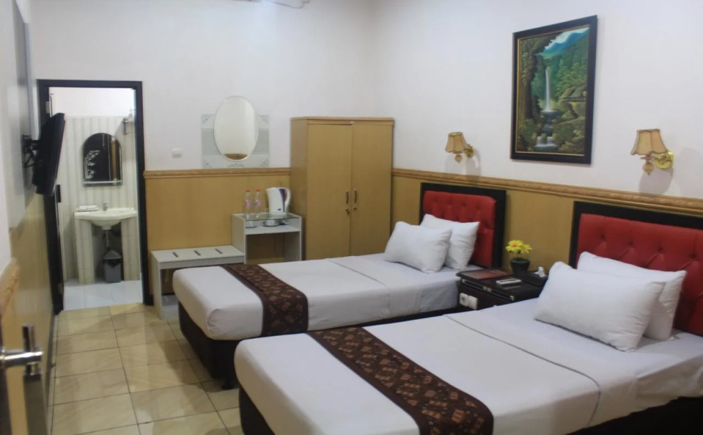 Anggraeni Hotel Ketanggungan