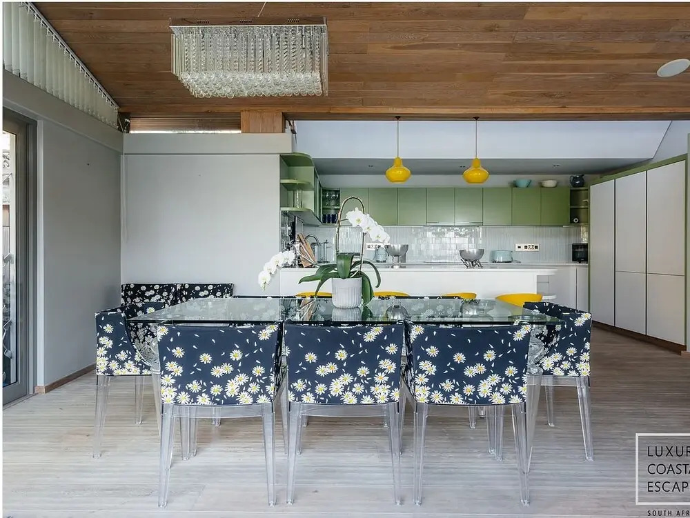 25 Third Beach Clifton