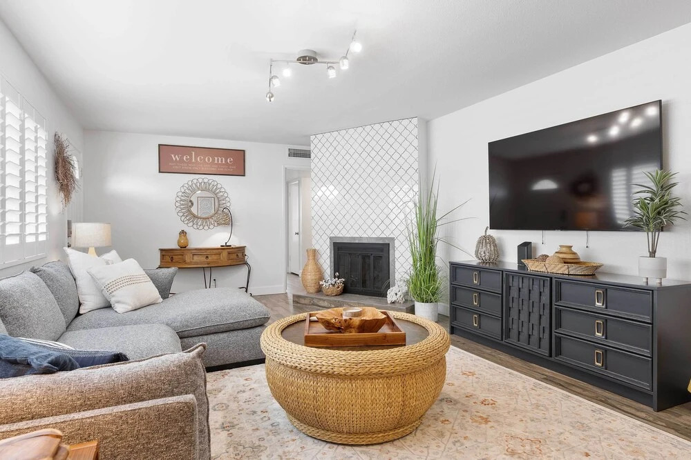 Pristine Escape ~ 2 Miles to Old Town Scottsdale!