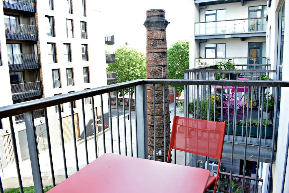 Modern 2 Bedroom Apartment Next To Olympic Park
