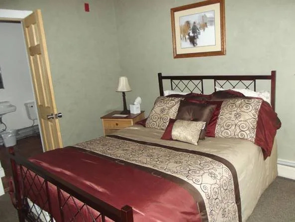 The Jay Village Inn