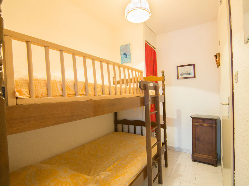 Apartment Les Cyprianes-3 by Interhome