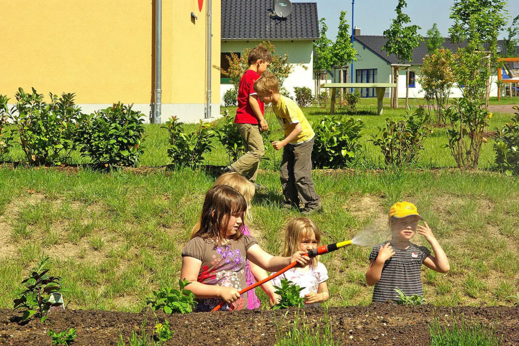 Holiday home in Markkleeberg with a shared pool