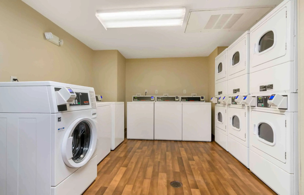 Extended Stay America - Kansas City - Country Club Plaza