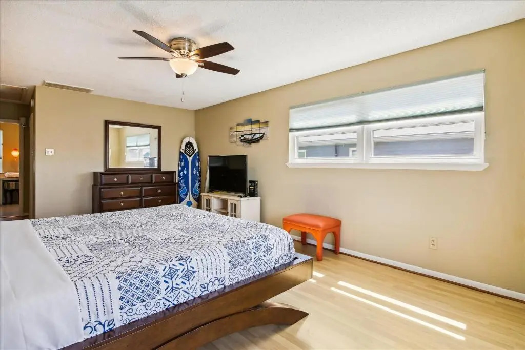 Canal Breeze by Ryson Vacation Rentals