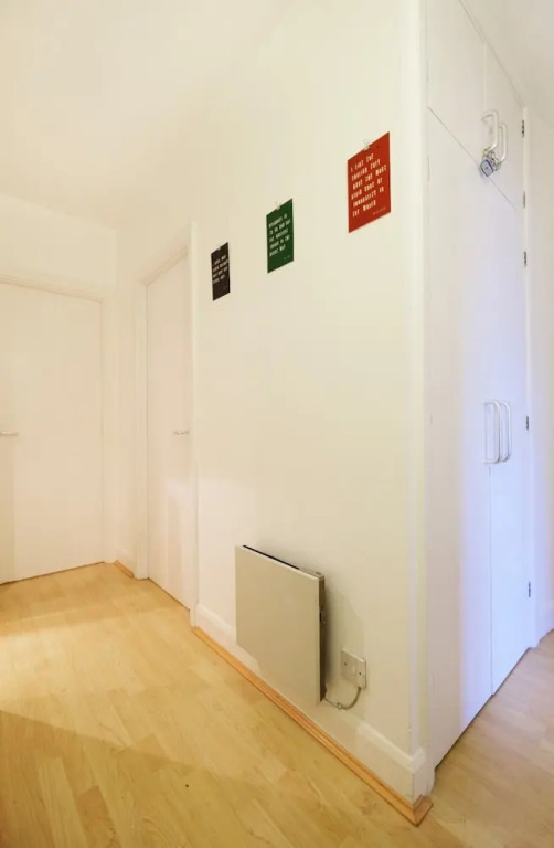 Clean, Secure 2BR Flat for 4 in East London