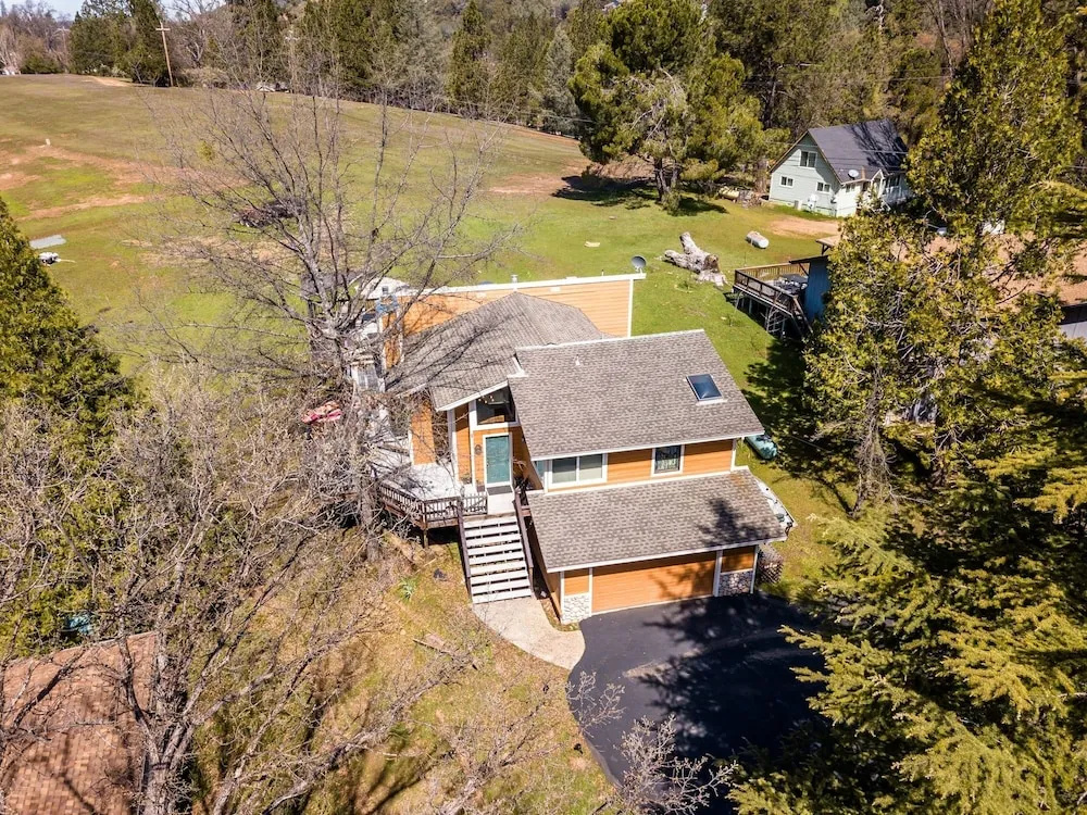 Kathy'S Korner - Pet Friendy With Large Deck! 3 Bedroom Home
