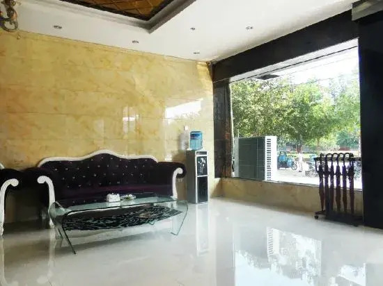 City 118 Chain Hotel Yongcheng Guangming Road