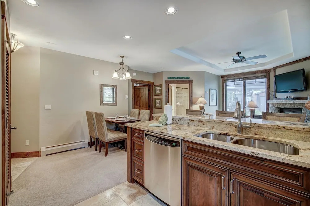 True Ski-in/ski-out Luxury Condo On Peak 7 1 Bedroom Condo by RedAwning