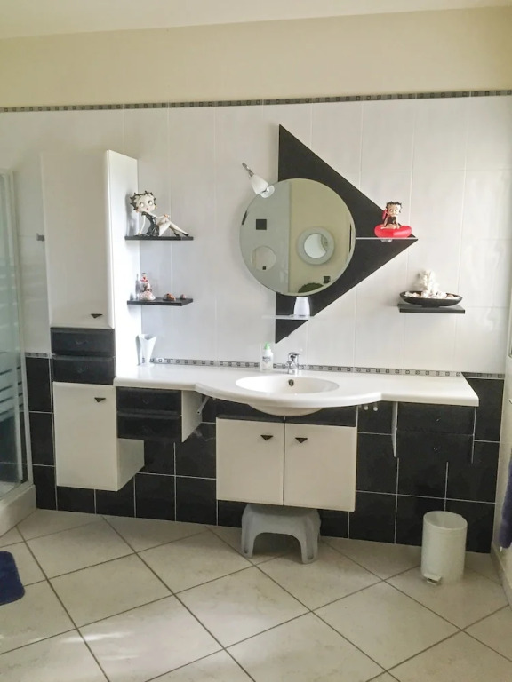 House With 5 Bedrooms in Ghisonaccia, With Wonderful Mountain View, In