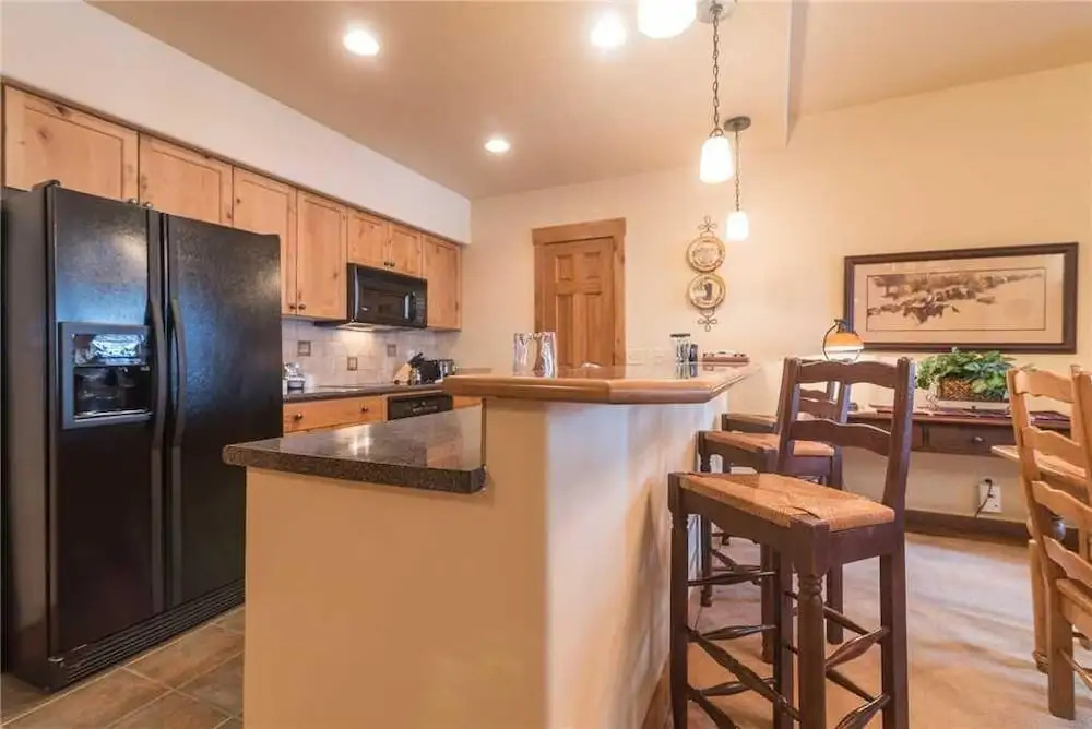 2101 Timberline Lodge, Trappeur's Crossing Apartment 2