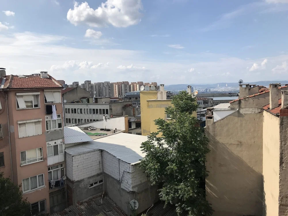 Petek Hotel