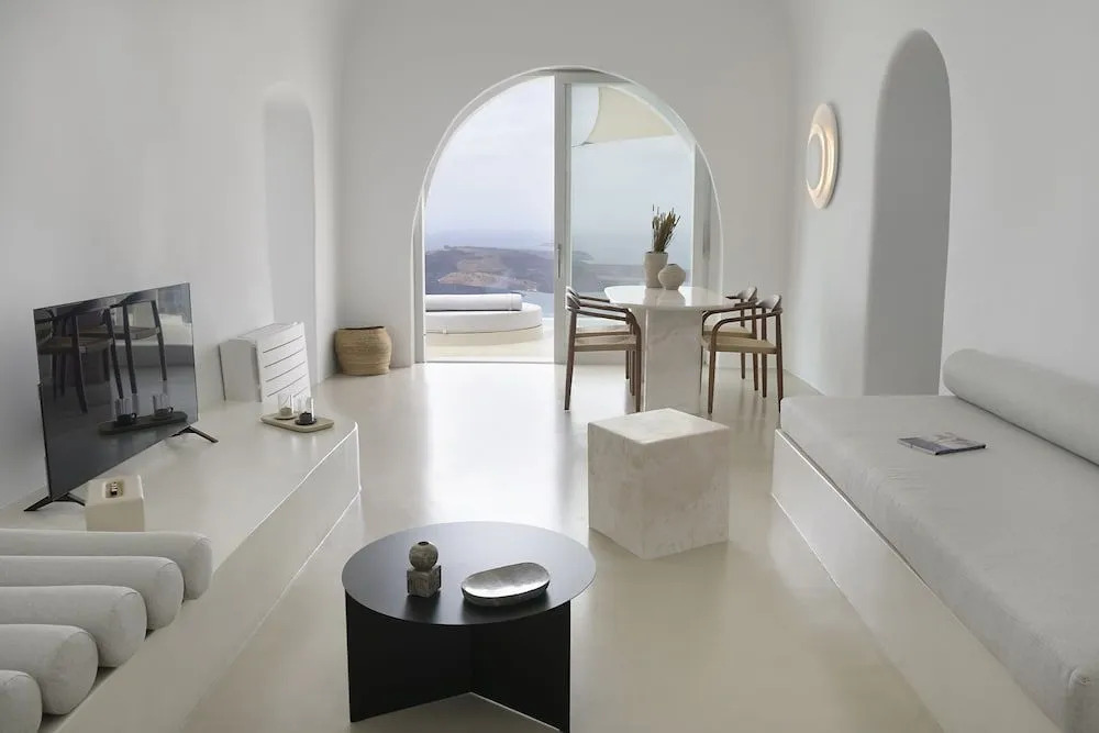 Villa Dio - An Iconic Villa Above Caldera