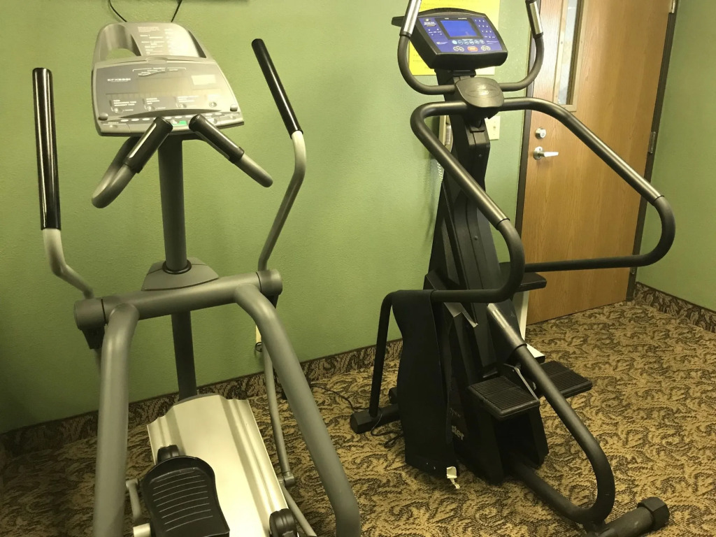 SureStay Plus Hotel by Best Western Bettendorf