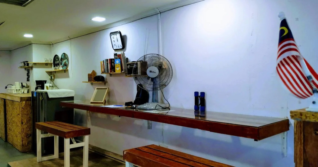 Get Inn Backpackers
