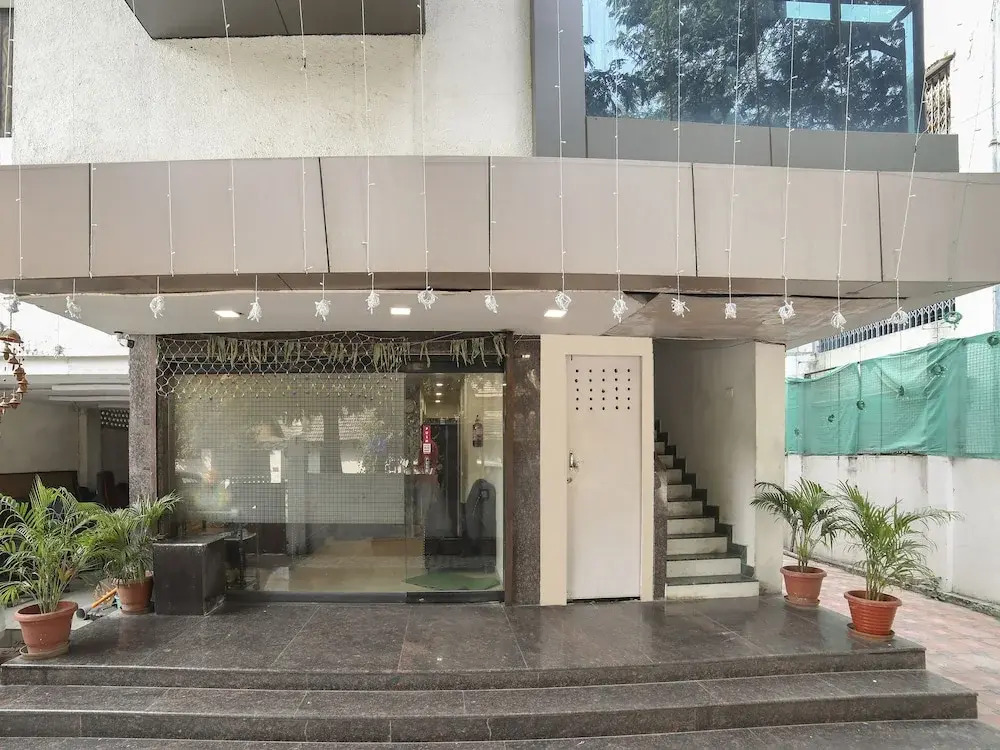 Oyo 22397 S-Cube Service Apartments