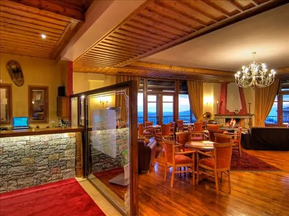 Alpen House Hotel & Suites