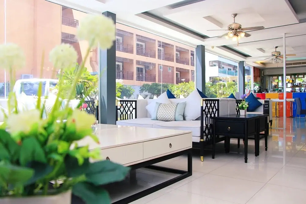 Dragon Beach Resort , Jomtien Beach Pattaya