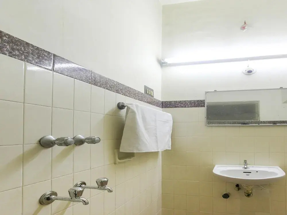 Spot On 62694 Hotel Maruthi