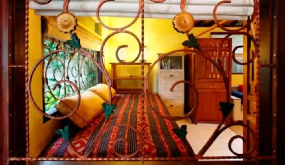 Hyacinth House