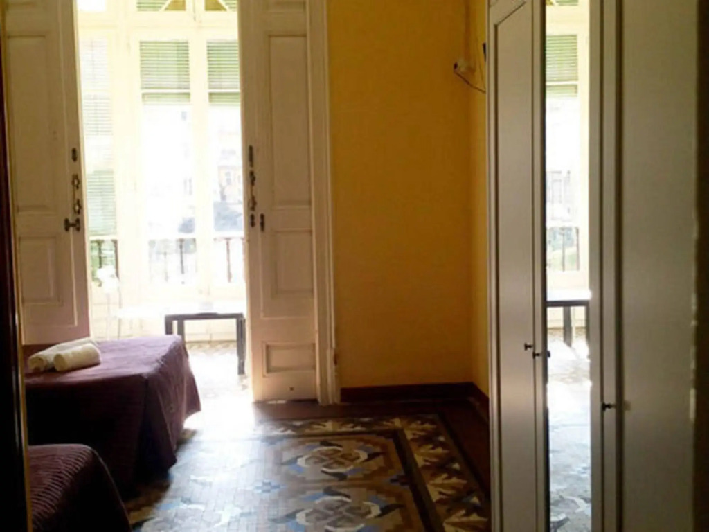Hostal Balmes Centro