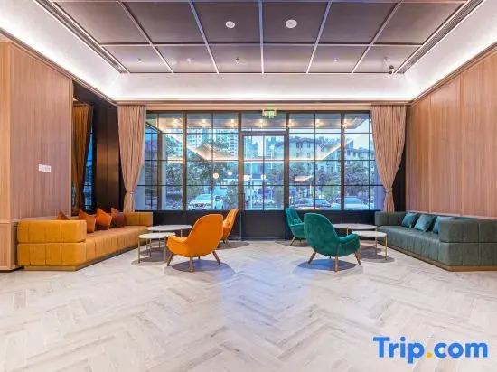 Orange Hotel (Nanchang Tengwang Pavilion Metro Station）