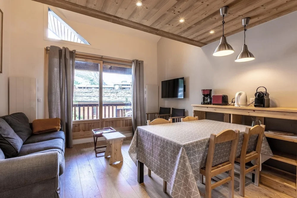 CHAS5 - Superbe appartement, centre ville proche pistes et commerces.