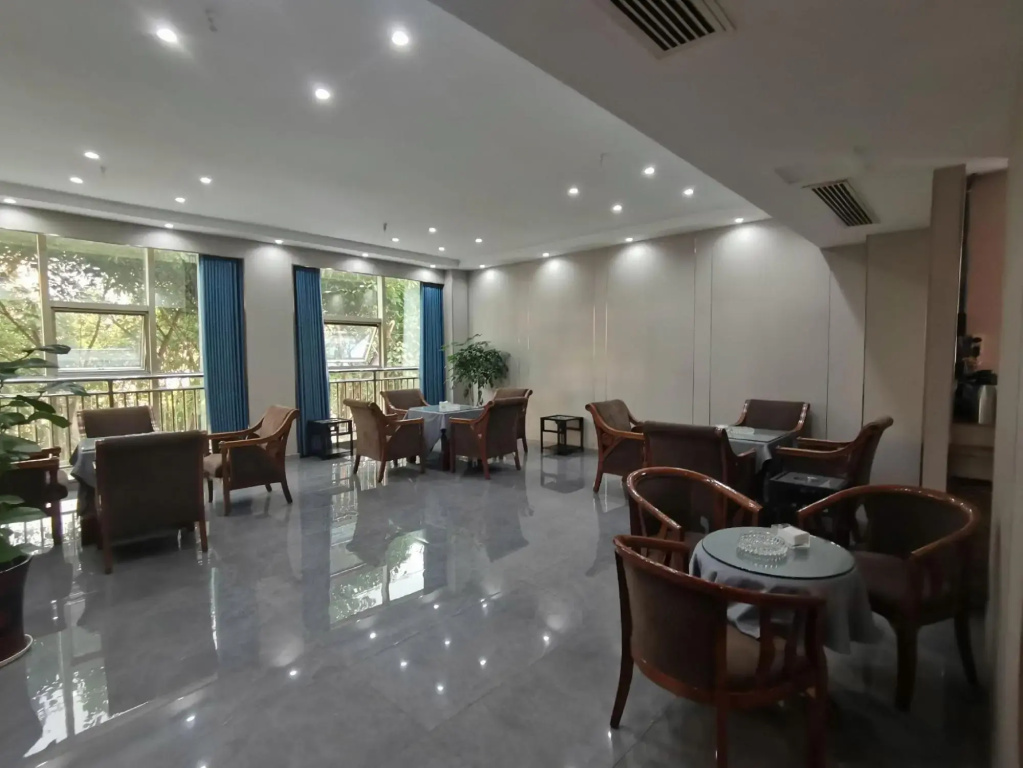 Mo'er International Hotel