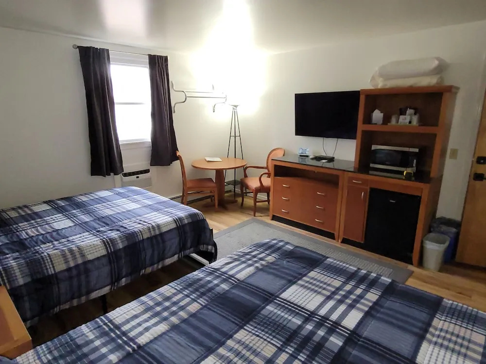 West Bethel Motel