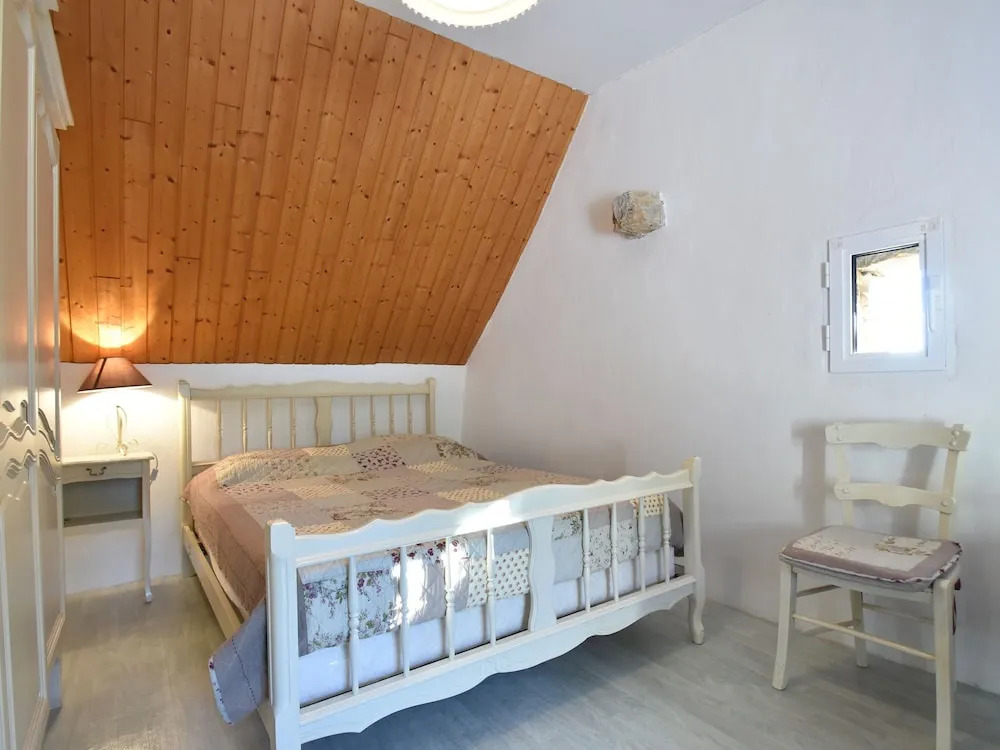 Modern Holiday Home in Florimont-Gaumier with Private Pool