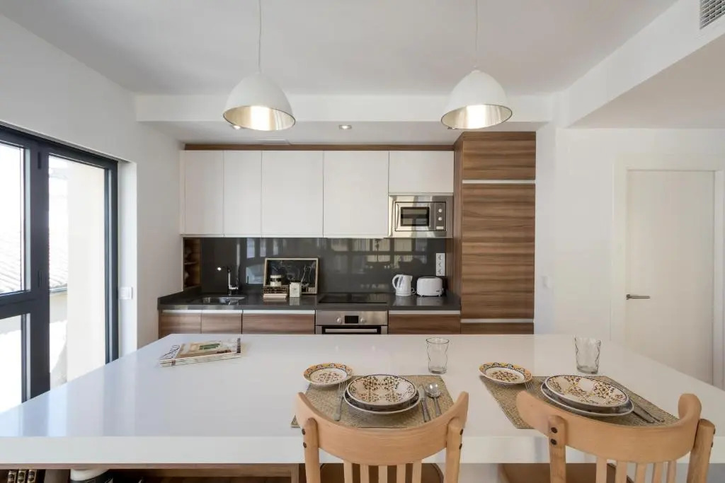 Chezmoihomes Plaza Nueva Penthouse