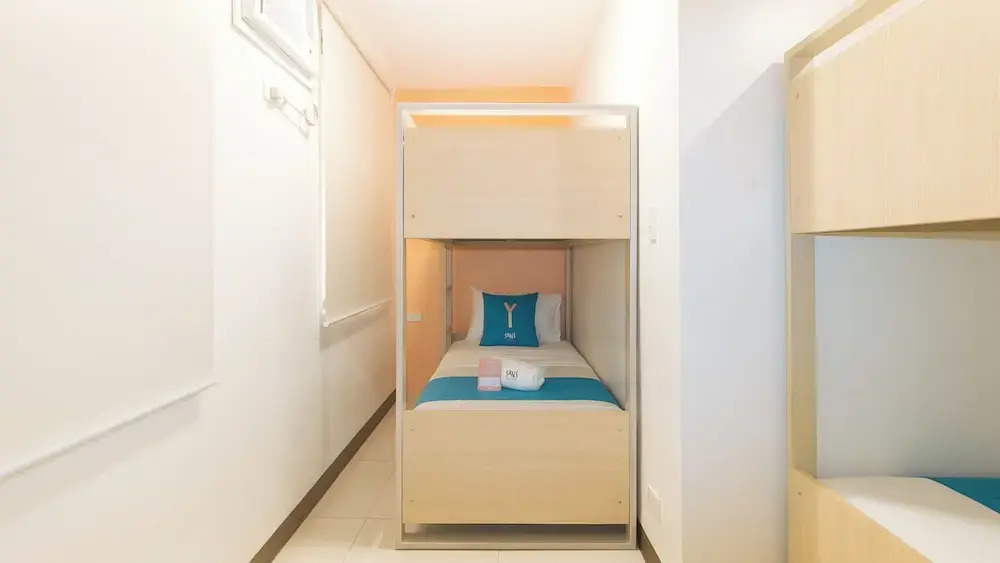 Sans Hotel at One JD Place Makati by RedDoorz