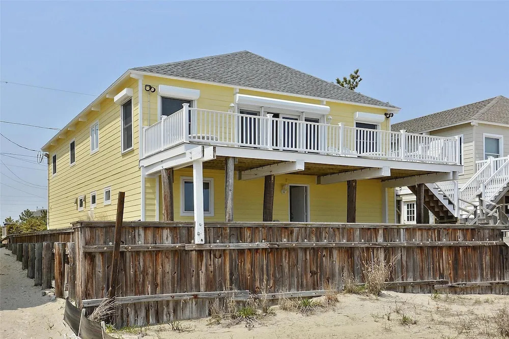 706 S.ocean Dr. S.b. by Long & Foster