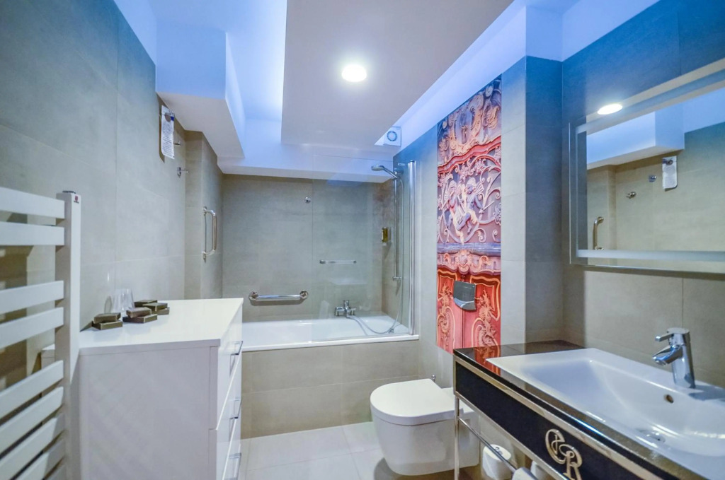 Celestin Residence