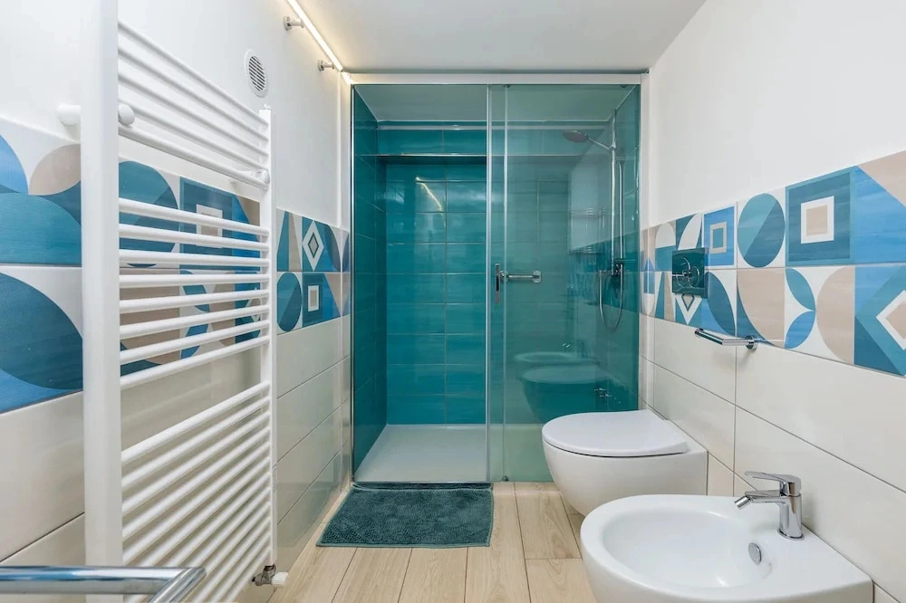 De Vivo Realty - Villa Lotos