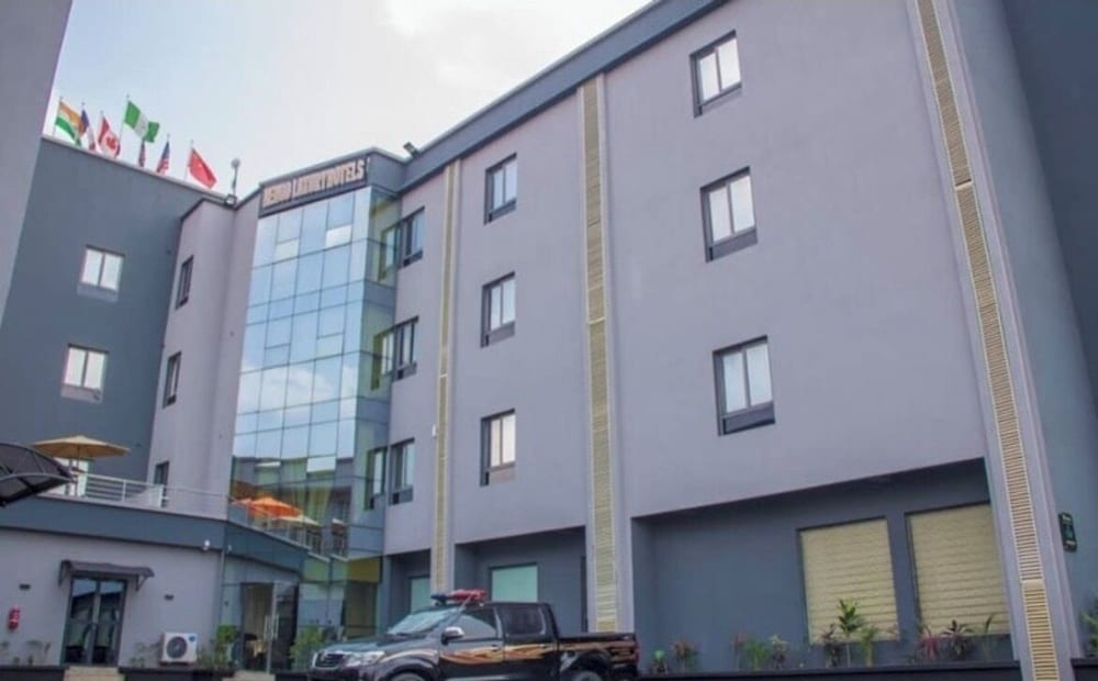Henods Luxury  Suites