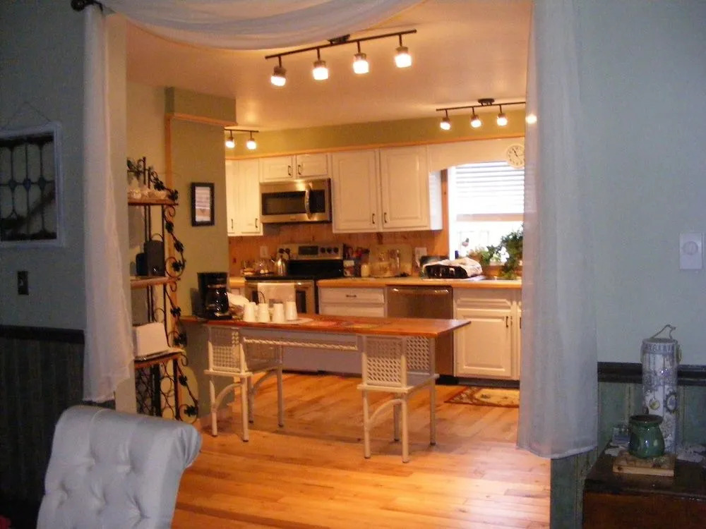 Lake Valley Legends B&B
