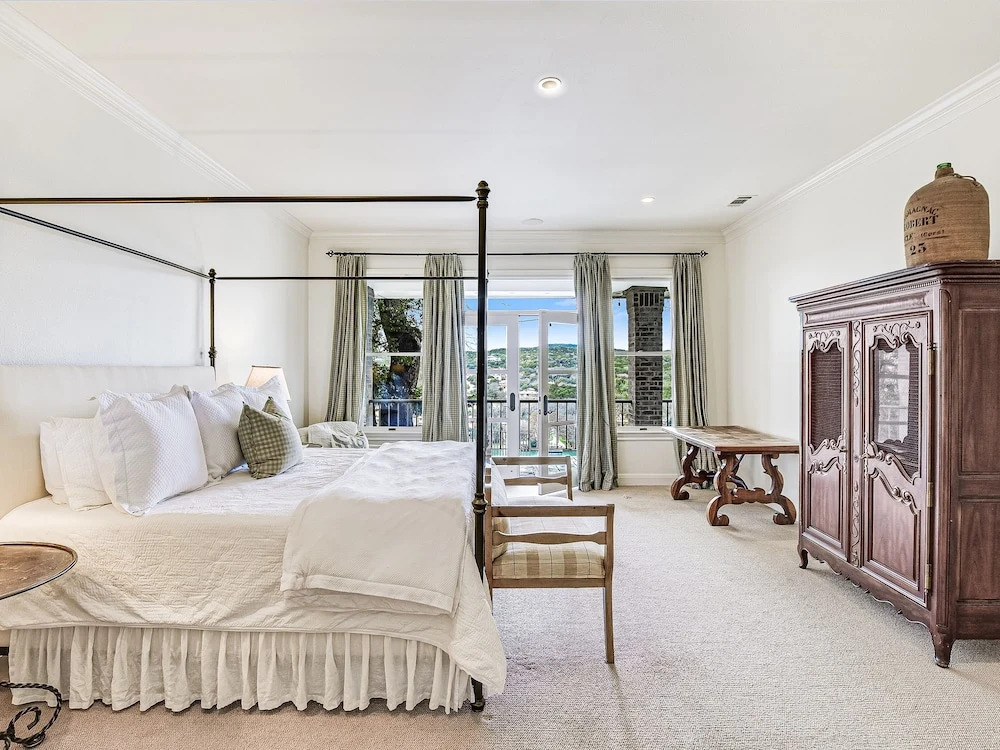 The Arrive Vista Estate Above Lake Austin 5 Bedroom Home