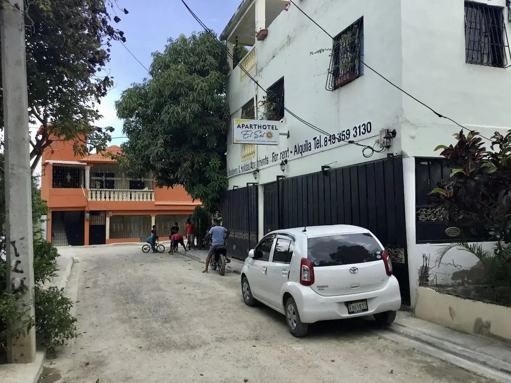 Business & Holiday Aparthotel