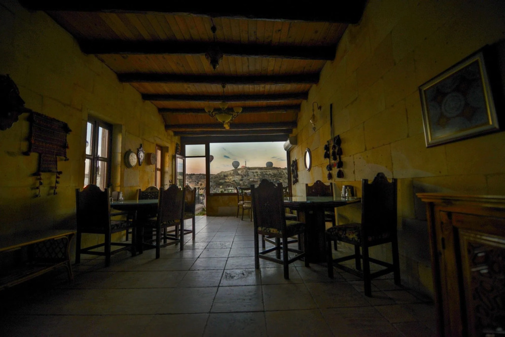Vineyard Cave Hotel