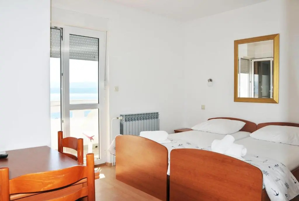 Sunrise Apartments and Studio Apartments