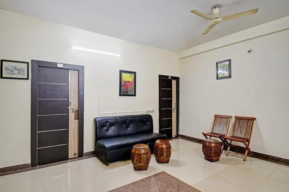 Hotel O SR Palace