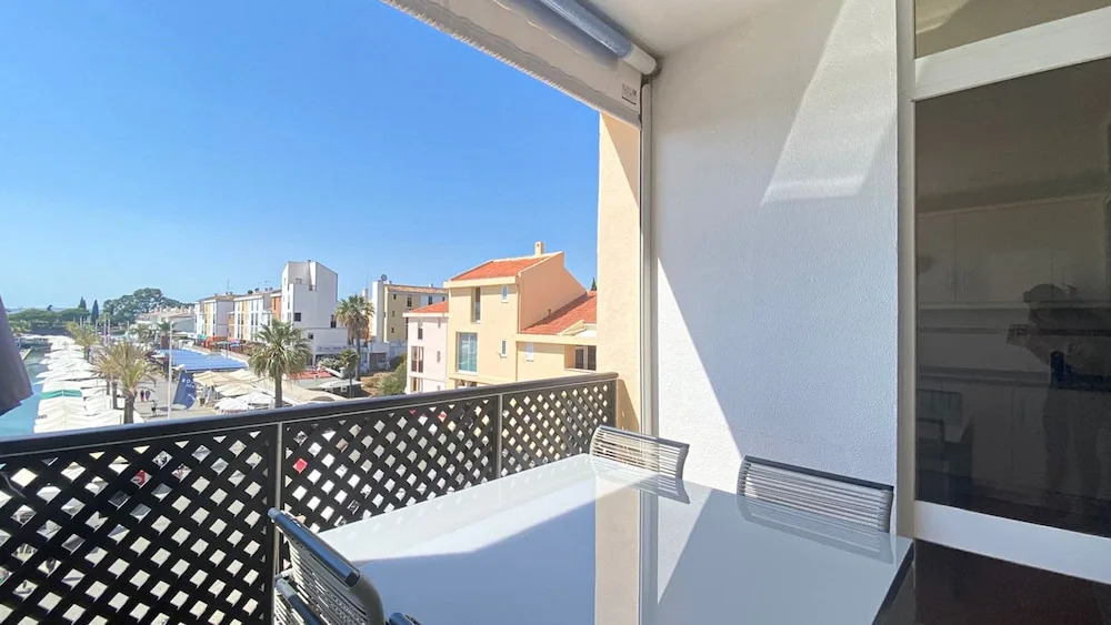 Duplex Marina Plaza T1 Hsrentals
